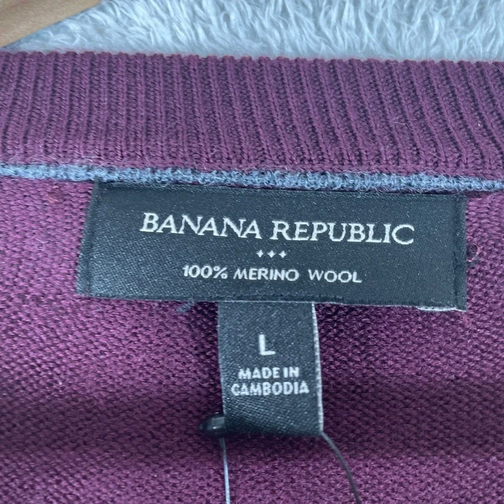 Banana Republic Sweater Mens Large Burgundy 100% Merino Wool V-Neck Pullover